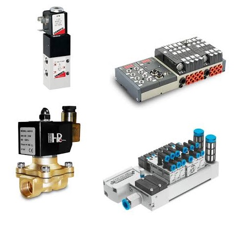 Obraz jest technologicznym majstersztykiem, prezentującym serce nowoczesnej automatyki pneumatycznej. Na czystym, profesjonalnym tle (utrzymanym w odcieniach bieli i technicznej szarości) zaaranżowano zintegrowany i dynamiczny układ wysp zaworowych oraz pojedynczych elektrozawor&oacute;w od pięciu czołowych światowych producent&oacute;w. Kompozycja emanuje inteligencją, precyzją sterowania i niezawodnością, pozycjonując dystrybutora jako centrum kompetencji w dziedzinie sterowania pneumatycznego.  Pierwszy plan &ndash; Centrum Dowodzenia Automatyką:  W centrum kompozycji znajduje się zaawansowana technologicznie, niemal futurystyczna instalacja, w kt&oacute;rej każdy element reprezentuje charakterystyczne cechy swojej marki, tworząc razem sp&oacute;jny, działający organizm:  FESTO: Nowoczesna, modułowa wyspa zaworowa (np. z serii MPA-L) stanowi wizualny rdzeń. Jej elegancki design, niebieskie akcenty i świecące diody diagnostyczne symbolizują inteligencję, gotowość na Przemysł 4.0 i najwyższą innowacyjność.  Emerson AVENTICS: Solidny, niezawodny terminal zaworowy (np. z serii AV), kt&oacute;rego precyzyjnie wykonana, metalowa konstrukcja komunikuje niemiecką trwałość i gotowość do pracy w najcięższych warunkach przemysłowych.  SMC: Kompaktowa i gęsto upakowana wyspa zaworowa, kt&oacute;ra podkreśla japońską precyzję i mistrzostwo w miniaturyzacji, oferując maksymalną funkcjonalność na minimalnej przestrzeni.  CAMOZZI: Elegancka, designerska wyspa zaworowa o charakterystycznym, lśniącym wykończeniu, reprezentująca włoski styl i inżynierską precyzję w estetycznym wydaniu.  PNEUMAX: Klasyczny, świetnie wykonany elektrozaw&oacute;r lub mniejszy terminal, kt&oacute;ry symbolizuje włoską jakość, niezawodność i doskonały stosunek wydajności do ceny.  Wszystkie komponenty są ze sobą połączone za pomocą estetycznie poprowadzonych przewod&oacute;w pneumatycznych (niebieskich, czarnych) i złączy elektrycznych, co tworzy wrażenie zintegrowanego, inteligentnego systemu sterowania. Studyjne oświetlenie perfekcyjnie eksponuje jakość materiał&oacute;w i precyzyjnie naniesione, oryginalne logotypy producent&oacute;w.  Tło i branding &ndash; Siła Kompleksowej Oferty:  W tle, w spos&oacute;b klarowny i zorganizowany, umieszczono logotypy wszystkich pięciu marek: FESTO, Emerson AVENTICS, SMC, CAMOZZI, PNEUMAX. Poniżej lub obok nich znajduje się logo dystrybutora (np. DAKAM), co jednoznacznie komunikuje jego rolę jako autoryzowanego partnera i centralnego punktu dostaw tych wszystkich technologii. Układ logotyp&oacute;w podkreśla siłę i wszechstronność oferty.  Przesłanie i hasło reklamowe:  Obraz niesie jasny komunikat: "Pełna kontrola i precyzja dzięki najlepszym technologiom sterowania pneumatycznego dostępnym w jednym miejscu". Skierowany jest do inżynier&oacute;w, automatyk&oacute;w i menedżer&oacute;w, kt&oacute;rzy poszukują niezawodnych, sprawdzonych i optymalnie dopasowanych rozwiązań do sterowania maszynami.  Całość może być wzmocniona hasłem, kt&oacute;re podsumowuje korzyści:  "Serce Twojej Maszyny. Wszystkie wiodące marki zawor&oacute;w w jednym miejscu."  "Precyzja Sterowania, Wolność Wyboru. Zawory i wyspy zaworowe od światowych lider&oacute;w."  "FESTO, AVENTICS, SMC, CAMOZZI, PNEUMAX &ndash; Znajdź idealne rozwiązanie sterujące dla siebie."