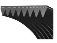 Pasy Wielorowkowe CONTI-V MULTIRIB w DAKAM &ndash; Elastyczność i Cicha Moc Obraz jest ucieleśnieniem kompaktowej wydajności i elastyczności. Prezentuje pasy wielorowkowe (multirib) marki Continental (ContiTech) &ndash; znane z charakterystycznego, ż&oacute;łtego brandingu &ndash; jako idealne rozwiązanie do napęd&oacute;w o dużych przełożeniach i wysokich prędkościach. Kompozycja skupia się na precyzji wykonania żebrowania, osadzając produkt w profesjonalnym kontekście autoryzowanego polskiego dystrybutora DAKAM. Dominują barwy: głęboka czerń (guma), słoneczna ż&oacute;łć (logo Continental) i biel. Żebra, kt&oacute;re trzymają tempo: W centrum uwagi, na czystej powierzchni ekspozycyjnej, leży zwinięty lub lekko rozciągnięty pas Continental CONTI-V MULTIRIB: &bull;	Struktura (Makro): Kluczowe ujęcie wewnętrznej strony pasa. Widać r&oacute;wnoległe, wzdłużne rowki (żebra) o profilu klina (np. PJ, PK, PL). Ich idealna geometria wizualnie komunikuje przyczepność i zdolność do pracy na małych średnicach k&oacute;ł. &bull;	Elastyczność: Pas jest ułożony w spos&oacute;b "wężowaty" (serpentynowy), co sugeruje jego zdolność do napędzania wielu k&oacute;ł pasowych jednocześnie i pracy przy obustronnym zginaniu. &bull;	Branding: Na gładkim grzbiecie pasa widoczny jest wyraźny, ż&oacute;łty nadruk "Continental" lub "ContiTech", typ pasa (np. 6 PK 1200) oraz oznaczenie "Made in Germany" lub inna sygnatura jakości. Ż&oacute;łty kolor na czarnym tle jest silnym magnesem wzrokowym. &bull;	Materiał: Faktura gumy sugeruje odporność na olej i temperaturę, a widoczne na przekroju kordy wzmacniające &ndash; wytrzymałość na rozciąganie. Sprawdzony Polski Dystrybutor DAKAM: Tło buduje wizerunek autoryzowanego partnera: &bull;	Ż&oacute;łto-Czarne Pudełka: W tle widać charakterystyczne opakowania Continental / ContiTech, ułożone na regałach magazynowych DAKAM. To potwierdzenie oryginalności produktu. &bull;	Logo Dystrybutora: W dyskretnym, ale widocznym miejscu umieszczone jest logo DAKAM, z dopiskiem "Autoryzowany Dystrybutor Continental". Obraz niesie jasny komunikat: "W DAKAM stawiamy na niemiecką inżynierię. Oferujemy pasy wielorowkowe Continental, kt&oacute;re łączą elastyczność pas&oacute;w płaskich z przyczepnością pas&oacute;w klinowych, zapewniając cichą i wydajną pracę napęd&oacute;w kompaktowych".